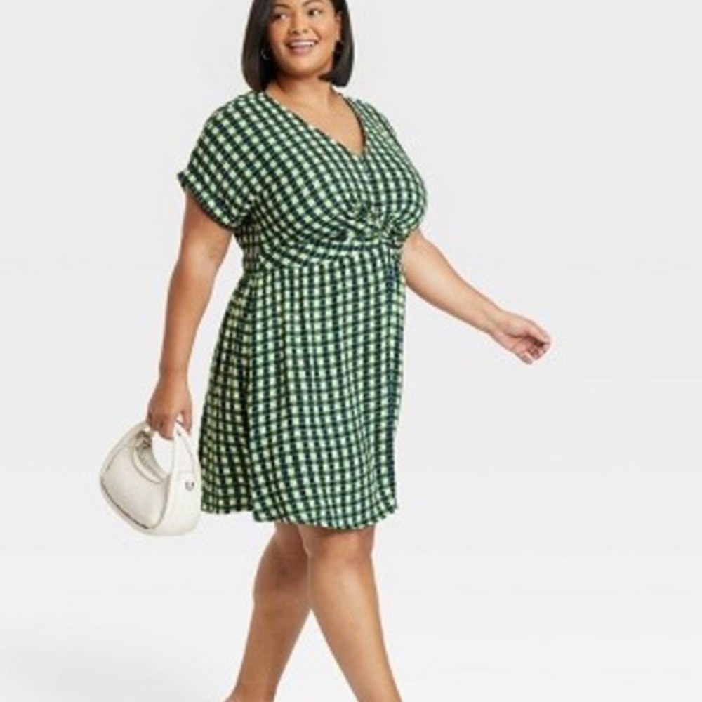 Ava & Viv Green Plaid Front Twist Short Sleeve Flare Dress Plus Size XXL
